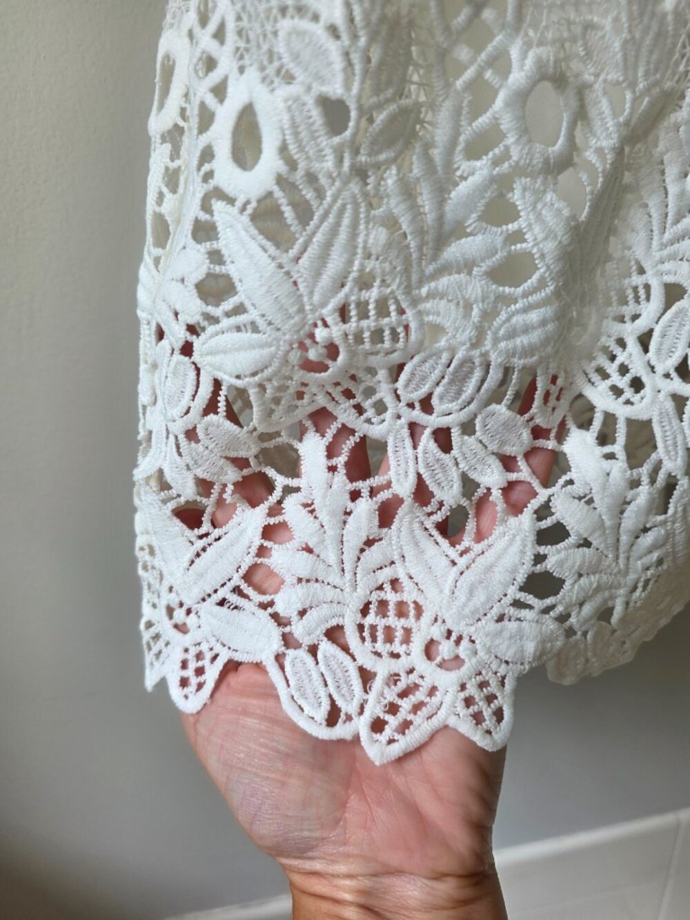 Monteau Los Angeles Ivory White Lace Halter Dress Juniors Size M Lined NWT - Picture 4 of 9